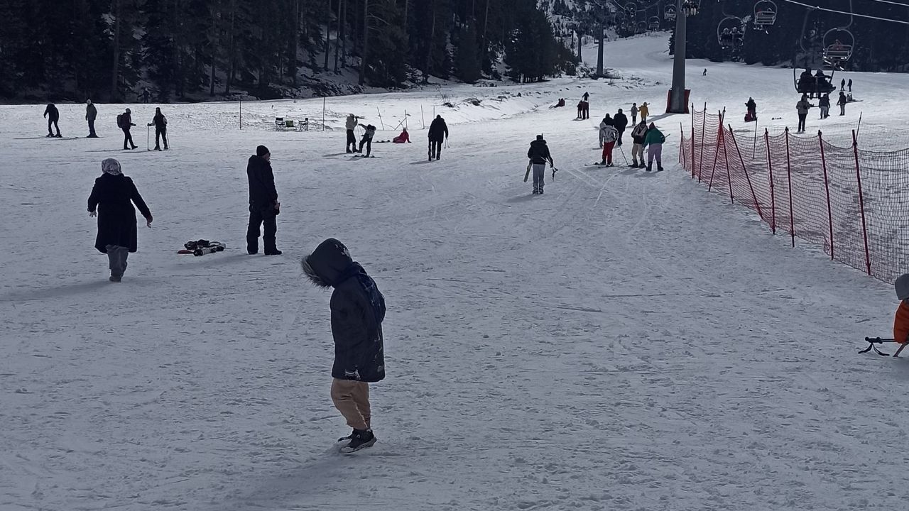 Kayak Merkezleri Hareketlendi