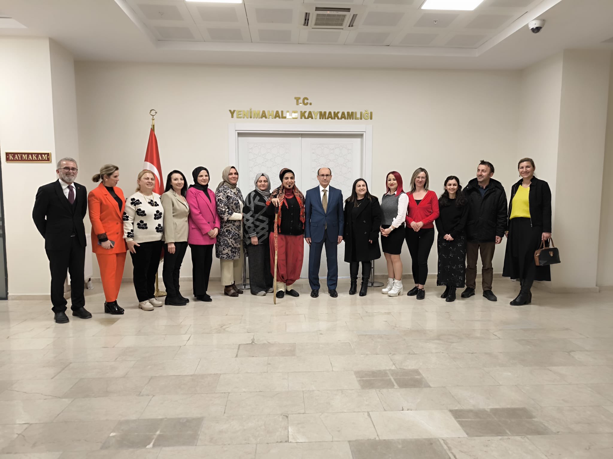 Yenimahalle Kaymakamlığı'ndan Selamlaşma Ve Komşuluk Gösterisi (2)