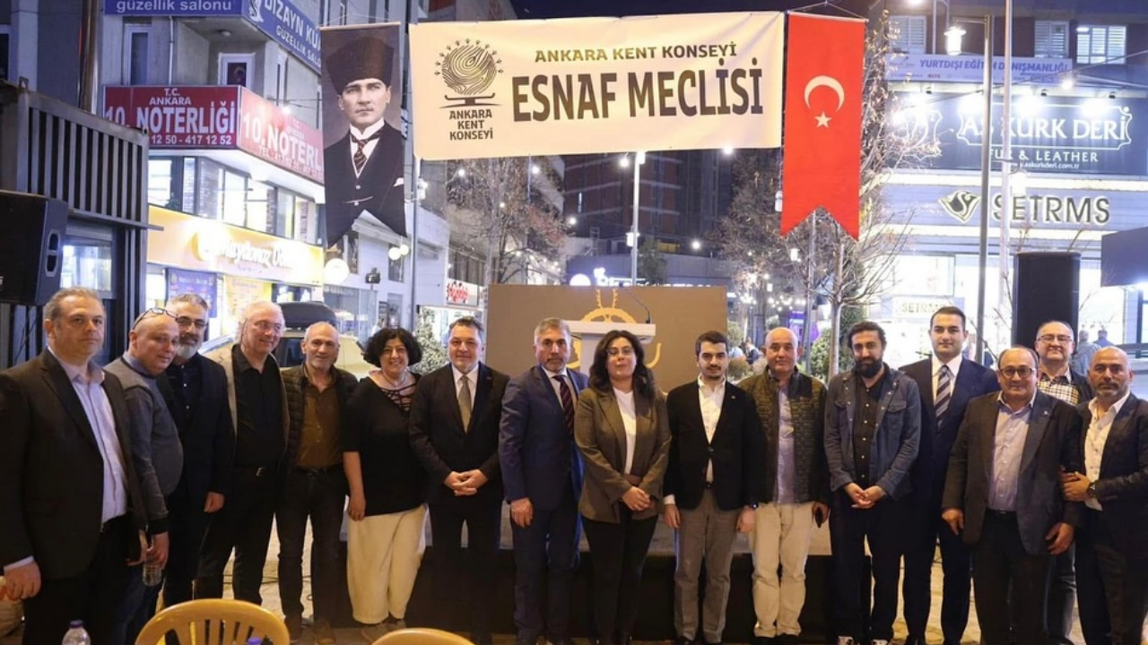 Akk'den Esnaf Meclisi'nden Geleneksel Sokak Iftarı (1)