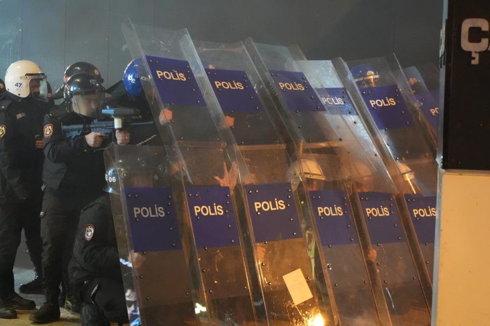 Ankara'da İmamoğlu Protestoları Beşinci Gününde Devam Ediyor  (3)