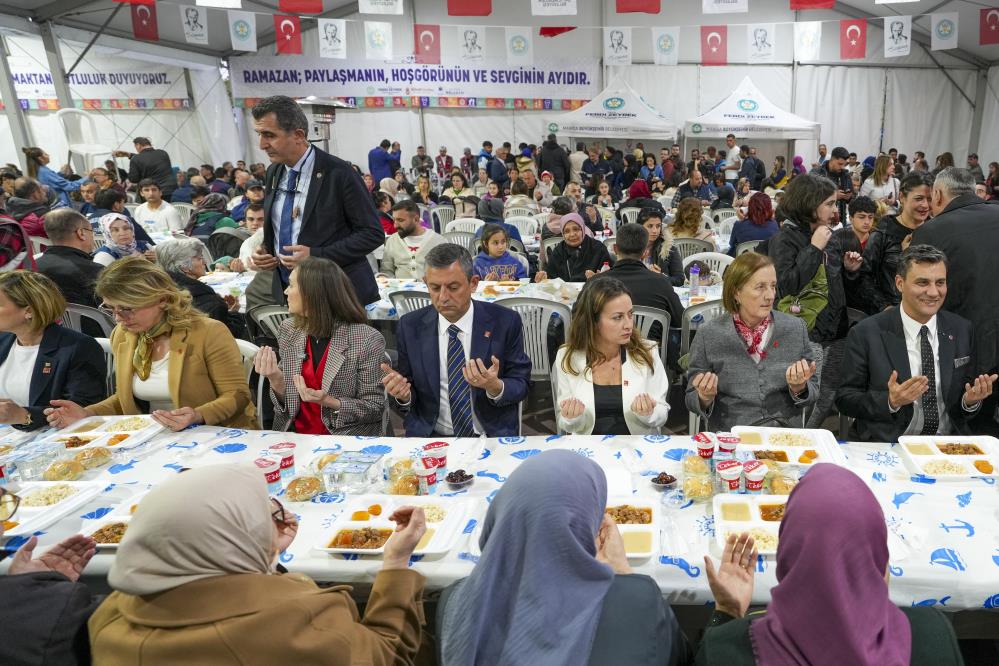 Chp Genel Başkanı Özel’den Suriye Açıklaması Hepimizin Yüreği Ağzında (2)