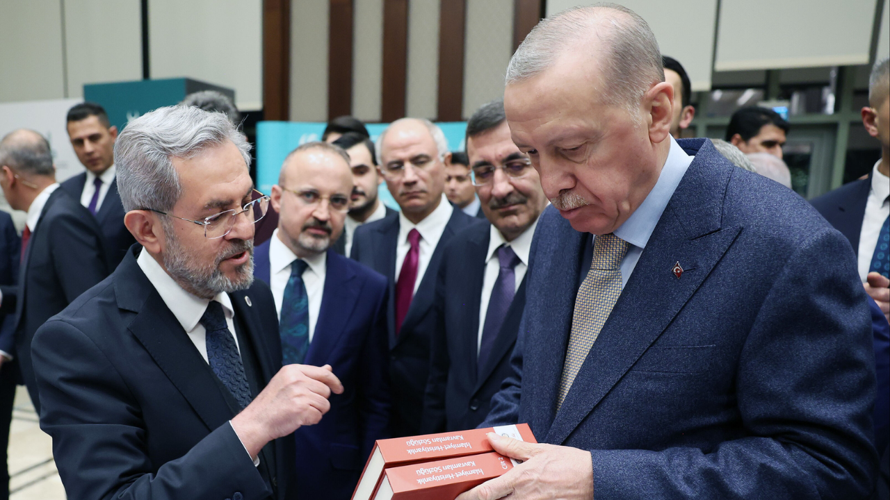 Erdoğan'dan Kitap Fuarına Ziyaret