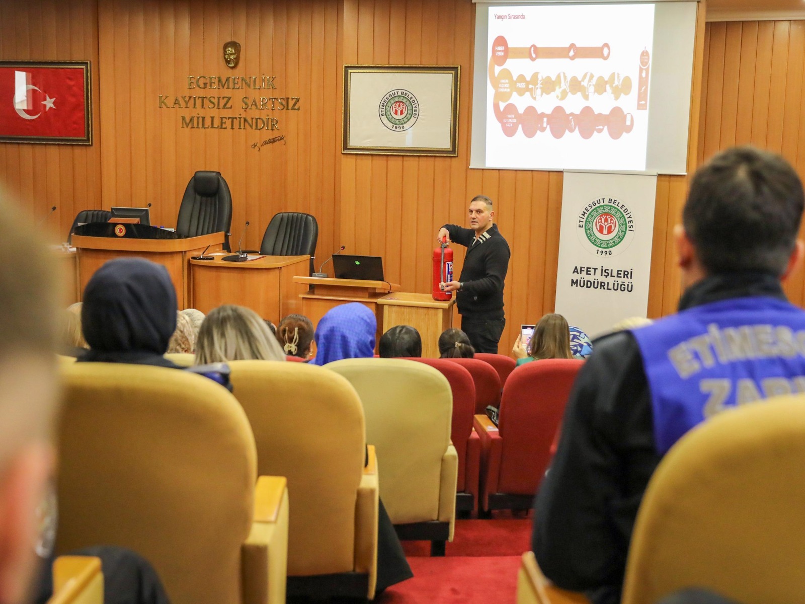 Etimesgut Belediyesinden ‘Doğal Afet Yönetimi’ Semineri  (2)