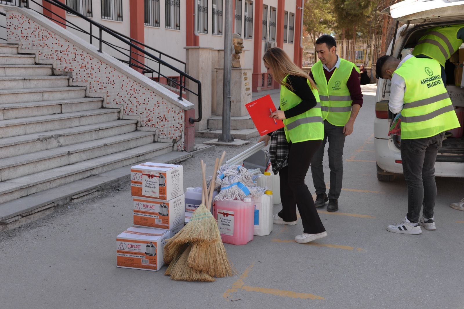 Kahramankazan Belediyesi'nden, Temizlik Malzemesi Desteği (3)