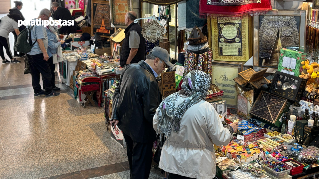 Hacı Bayram Veli Çarşısı'nda Hac Hazırlığı Yoğunluğu Başladı!  (2)