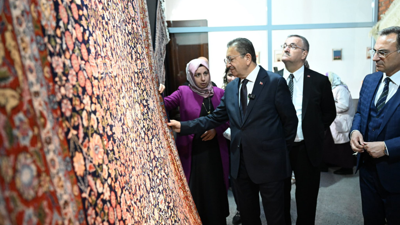 Altındağlı Kadınların El Emeği Halılar Sergide Buluştu (1)