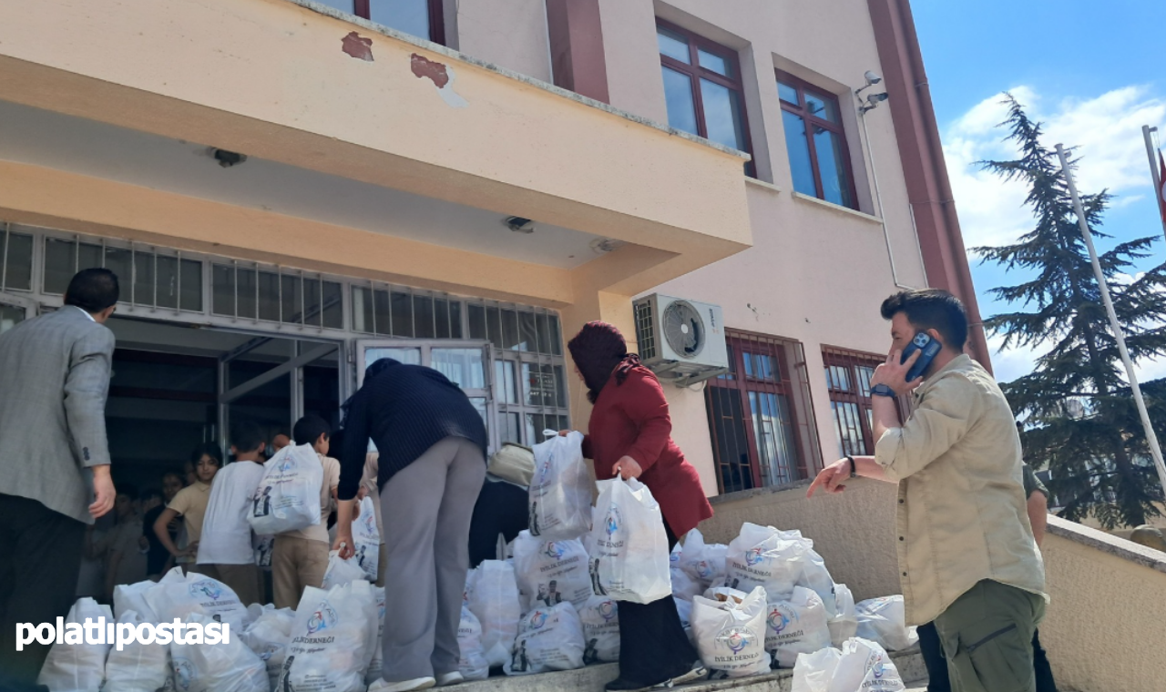 Ankara Abisinden Mamak'taki Okullara Anlamlı Destek Öğrencilerin Yüzü Güldü (1)