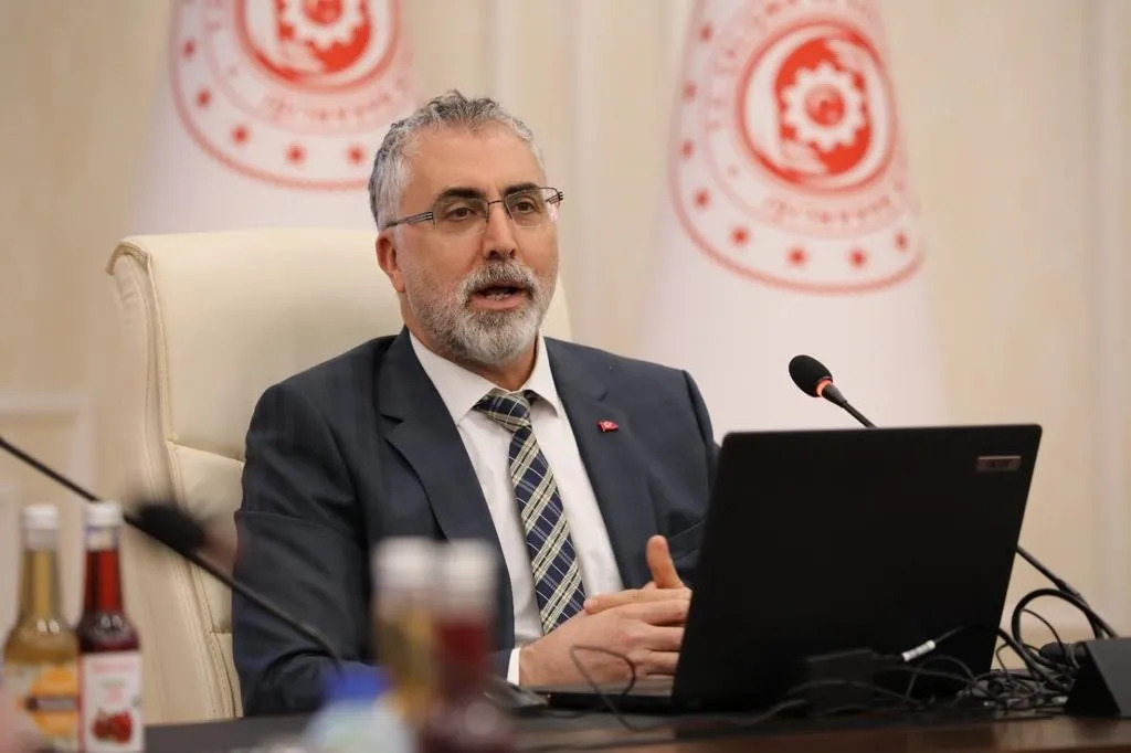 Bakan Işıkhan “Engelleri Birlikte Aşacağız”