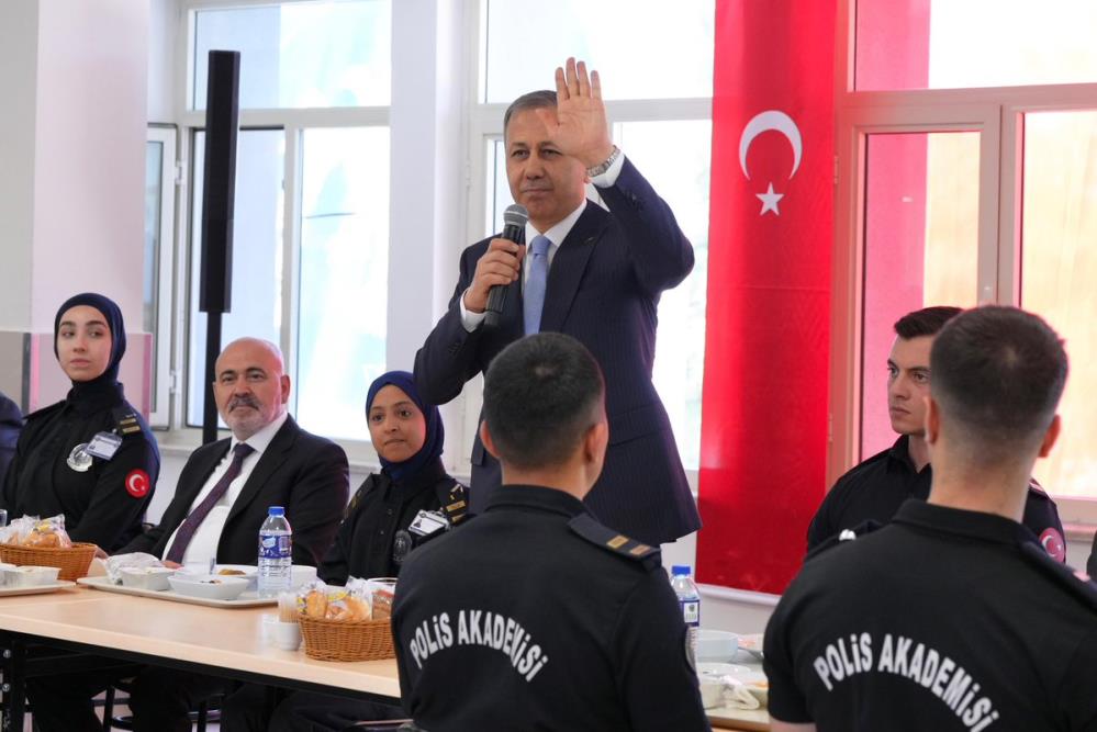 Bakan Yerlikaya Polis Akademisi’ni Ziyaret Etti (2)