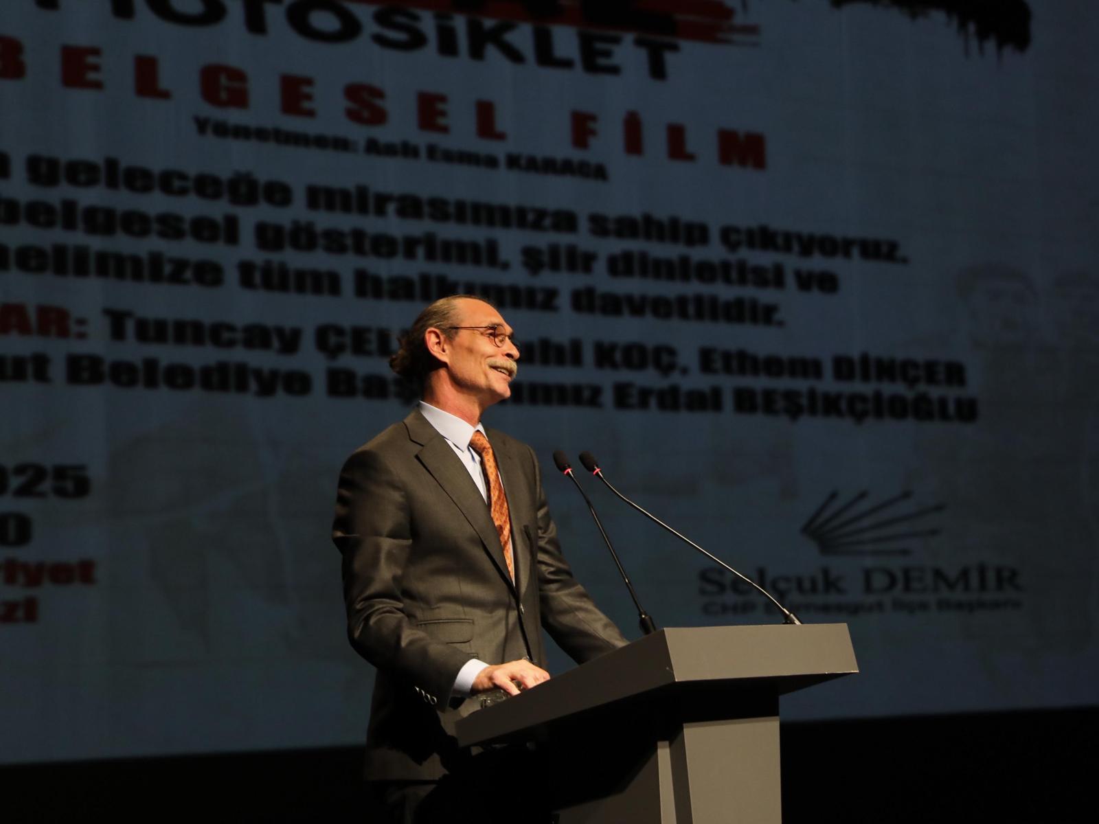 “Beyaz Motosiklet” Belgeseli Etimesgut'ta Yoğun Ilgi Gördü  (1)