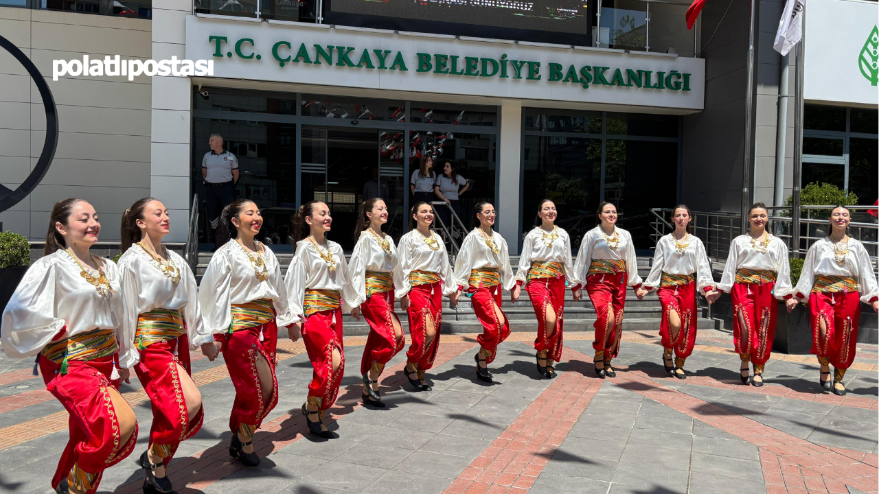 Çankaya’da Halk Oyunları Gösterisi İlgi Odağı Oldu  (2)