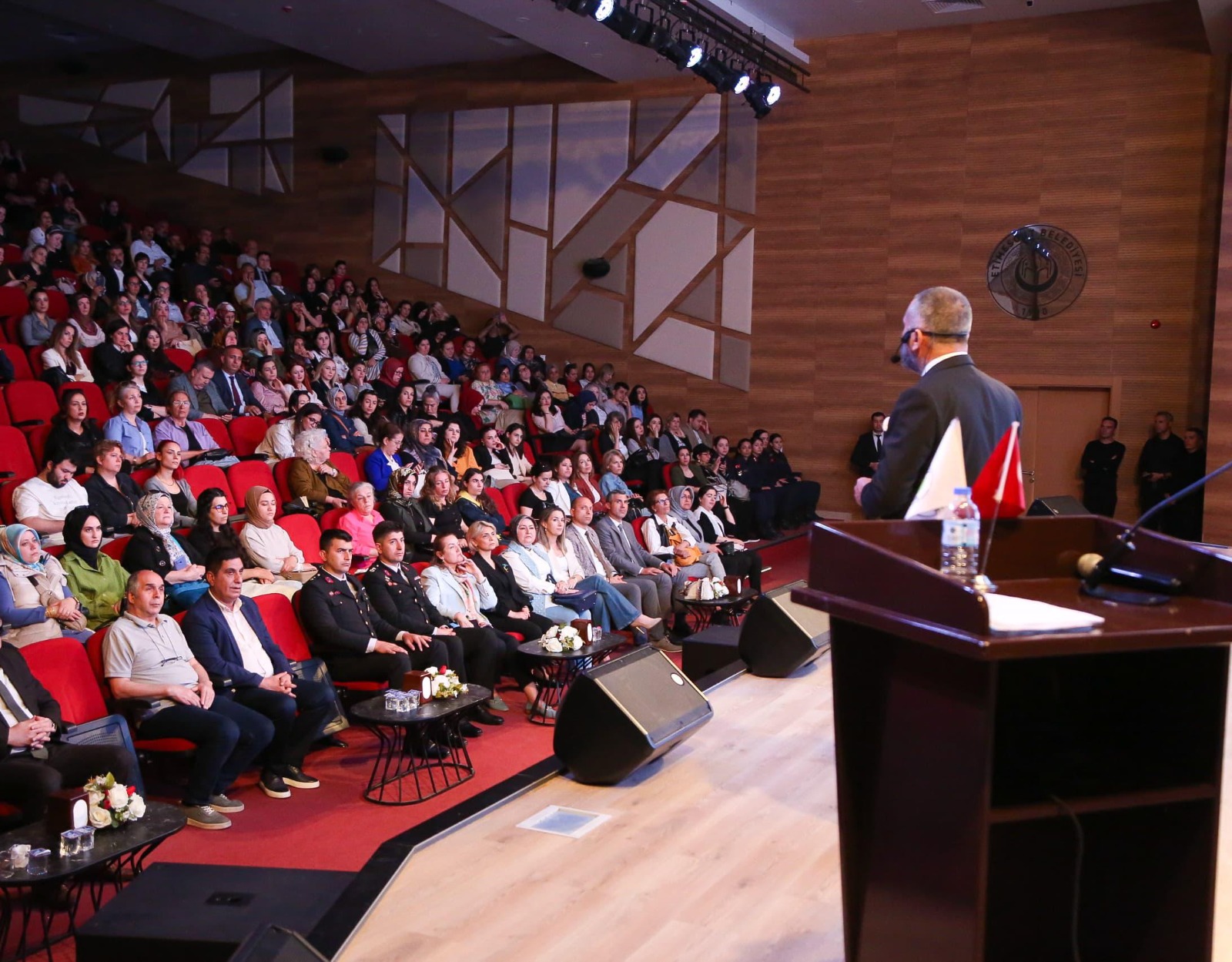 Etimesgut’ta Anneler Günü’ne Özel Anlamlı Bir Seminer Düzenlendi  (2)