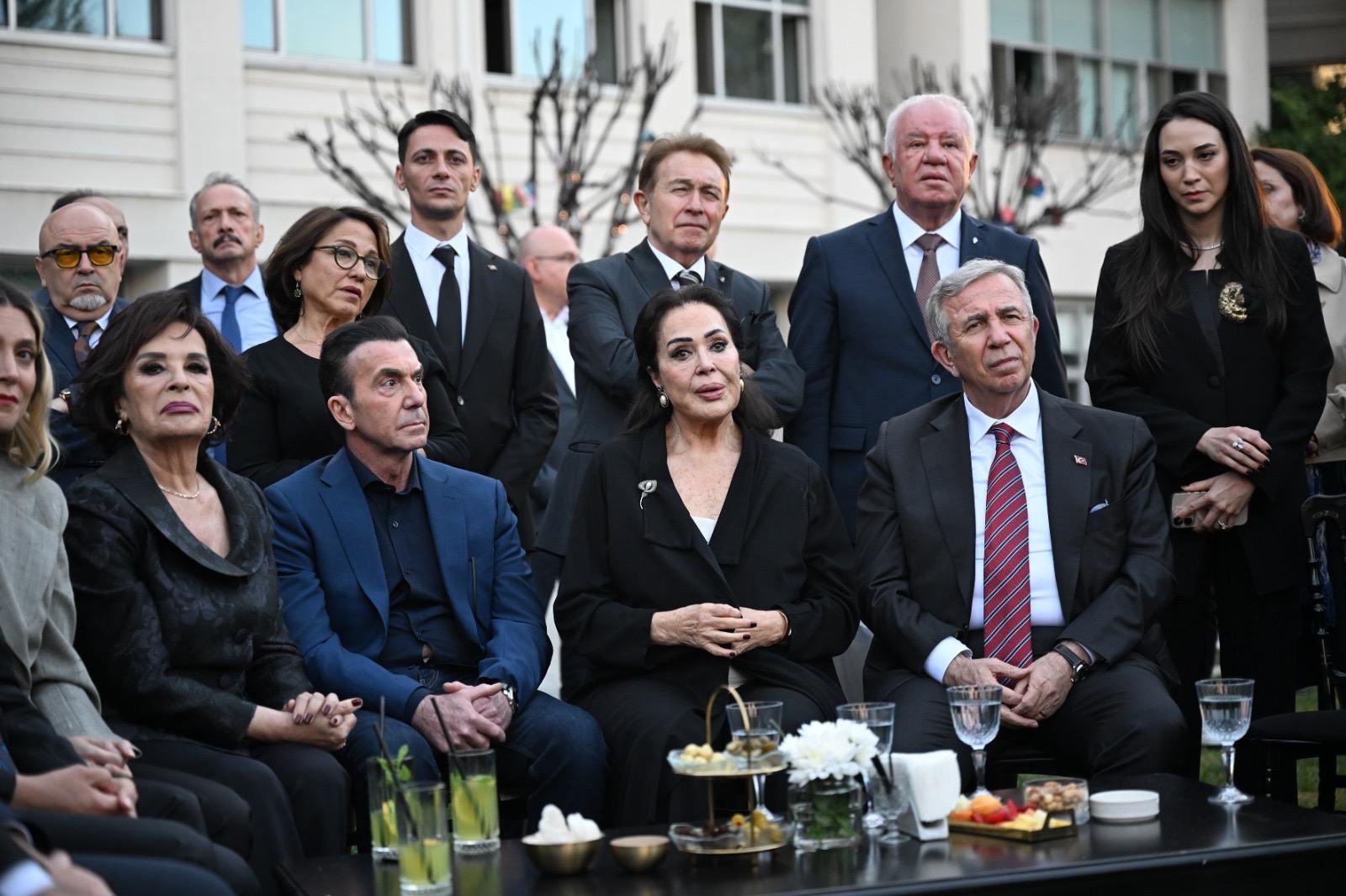 Filiz Akın Salonu