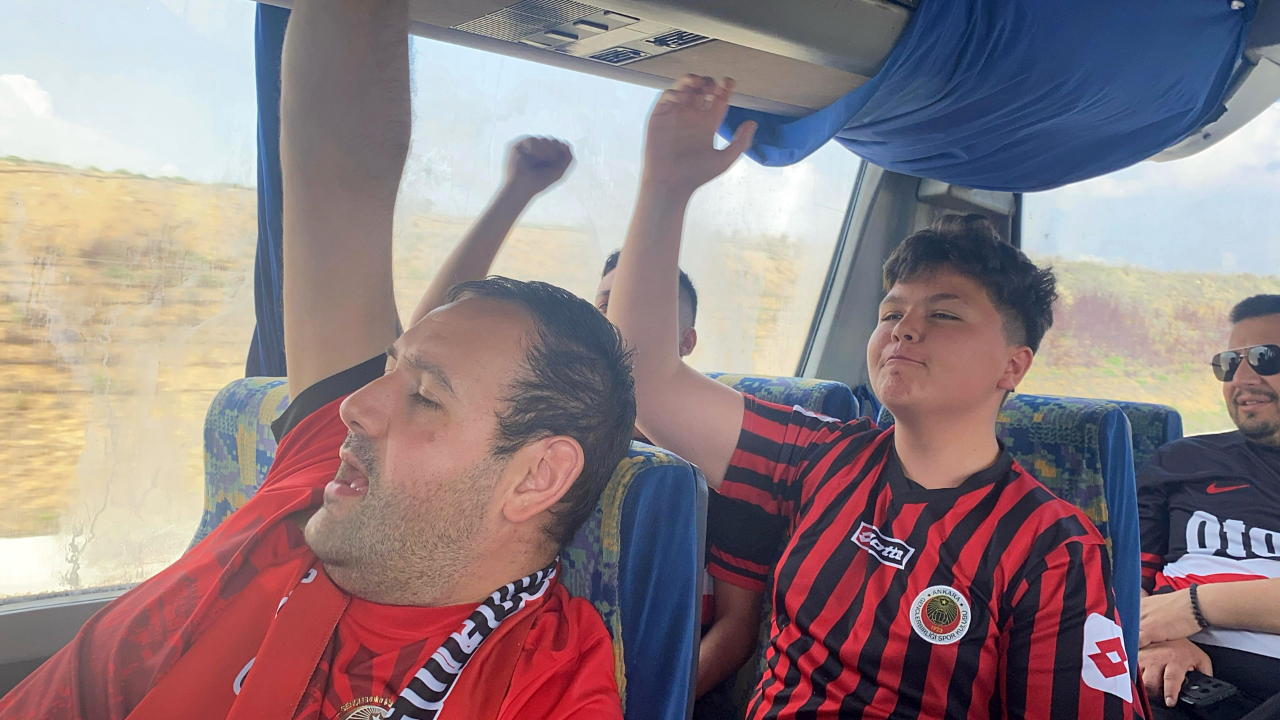 Gençlerbirliği Taraftarlarından Mesaj Başkent’in Takımı Lige Dönmeli (1)