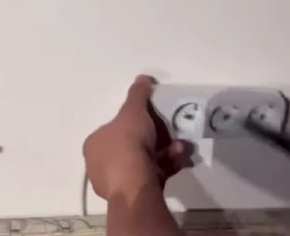 Günlük Kiralık Apartta Gizli Kamera Skandalı! (3)