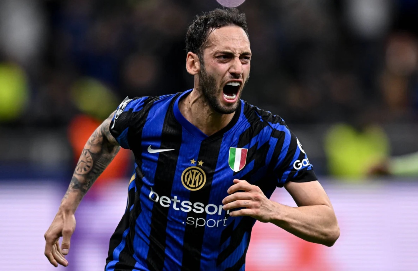 Hakan Çalhanoğlu-4
