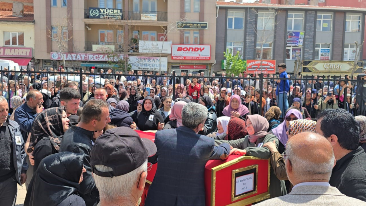 Halil İbrahim Yılmaz Son Yolculuğuna Uğurlandı (1)