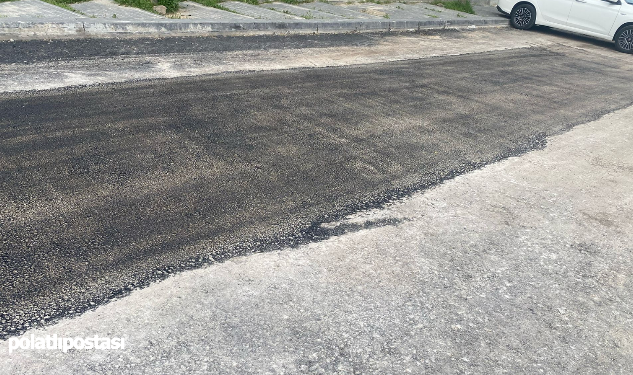 Mamak'ta Çöken Yeni Asfalt Tamir Ediliyor Abb Ekipleri Hızla Müdahale Etti (1)