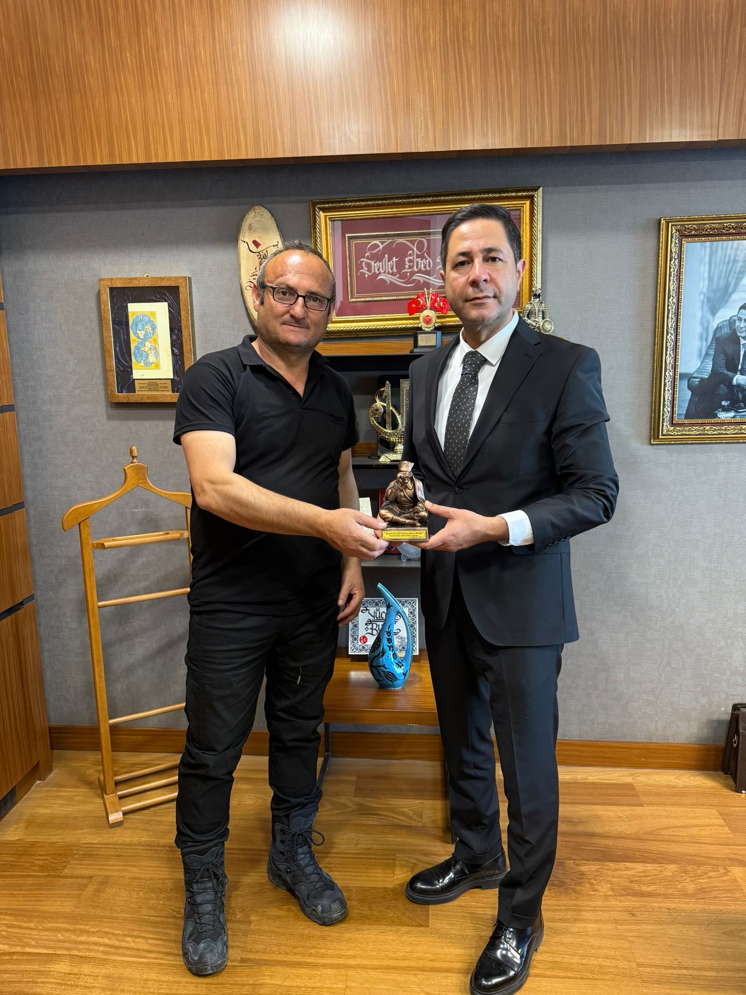 Paak, Destek Için Tbmm’de (2)