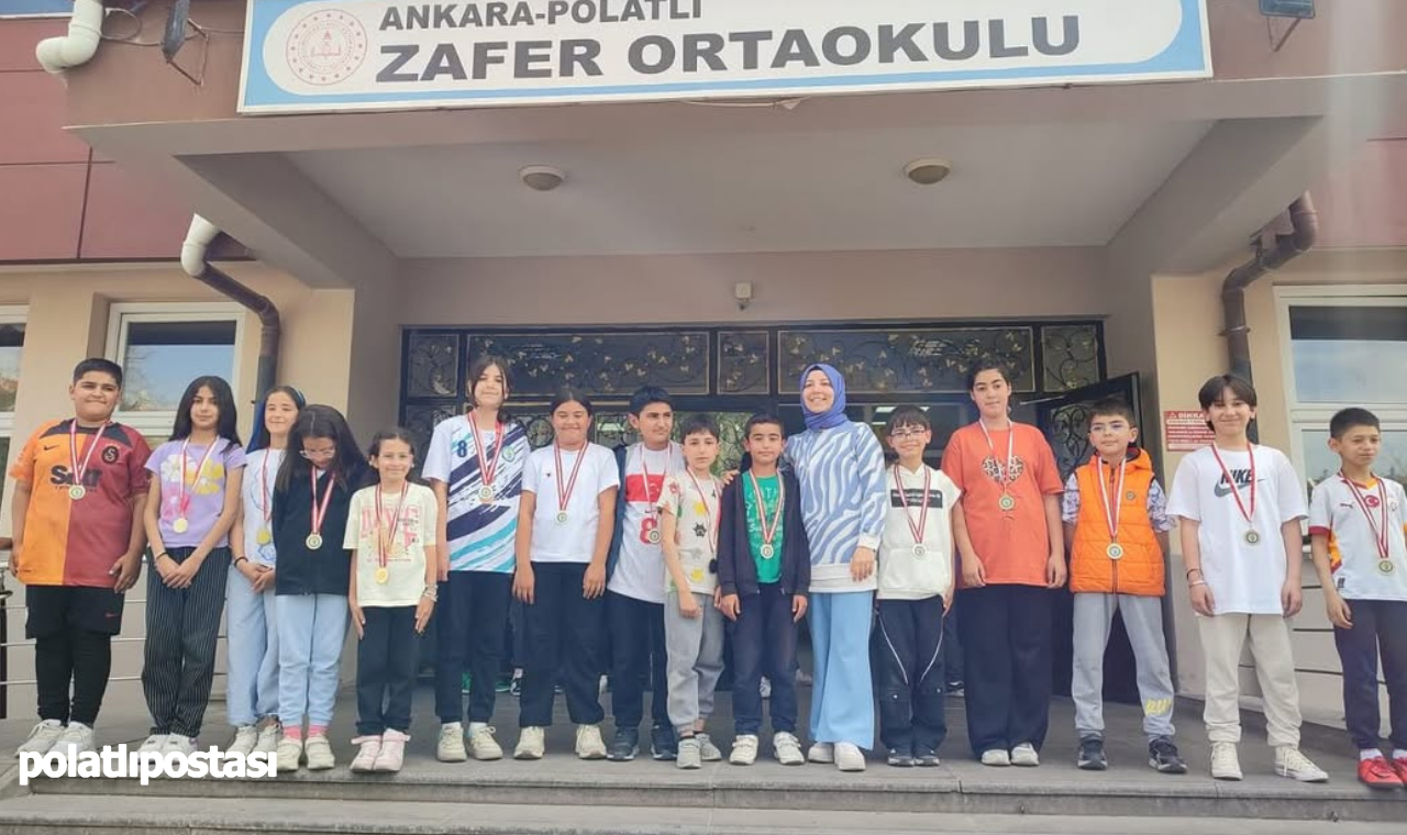 Polatlı Zafer Ortaokulu'nda Başarı Coşkusu Örnek Öğrenciler Ödüllendirildi (1)