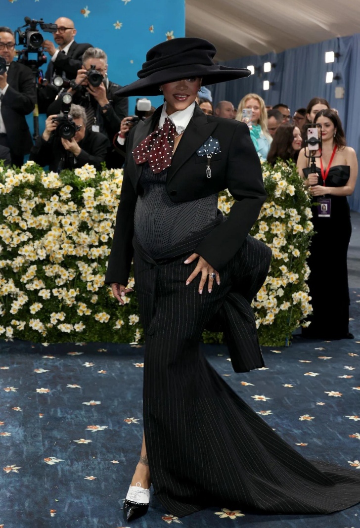 Rihanna Met Gala 1