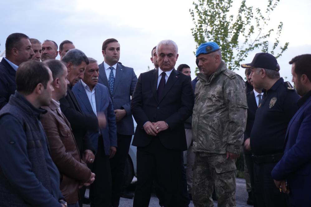 Şehit Uzman Çavuş Karadağ’ın Naaşı Memleketine Götürüldü  (2)