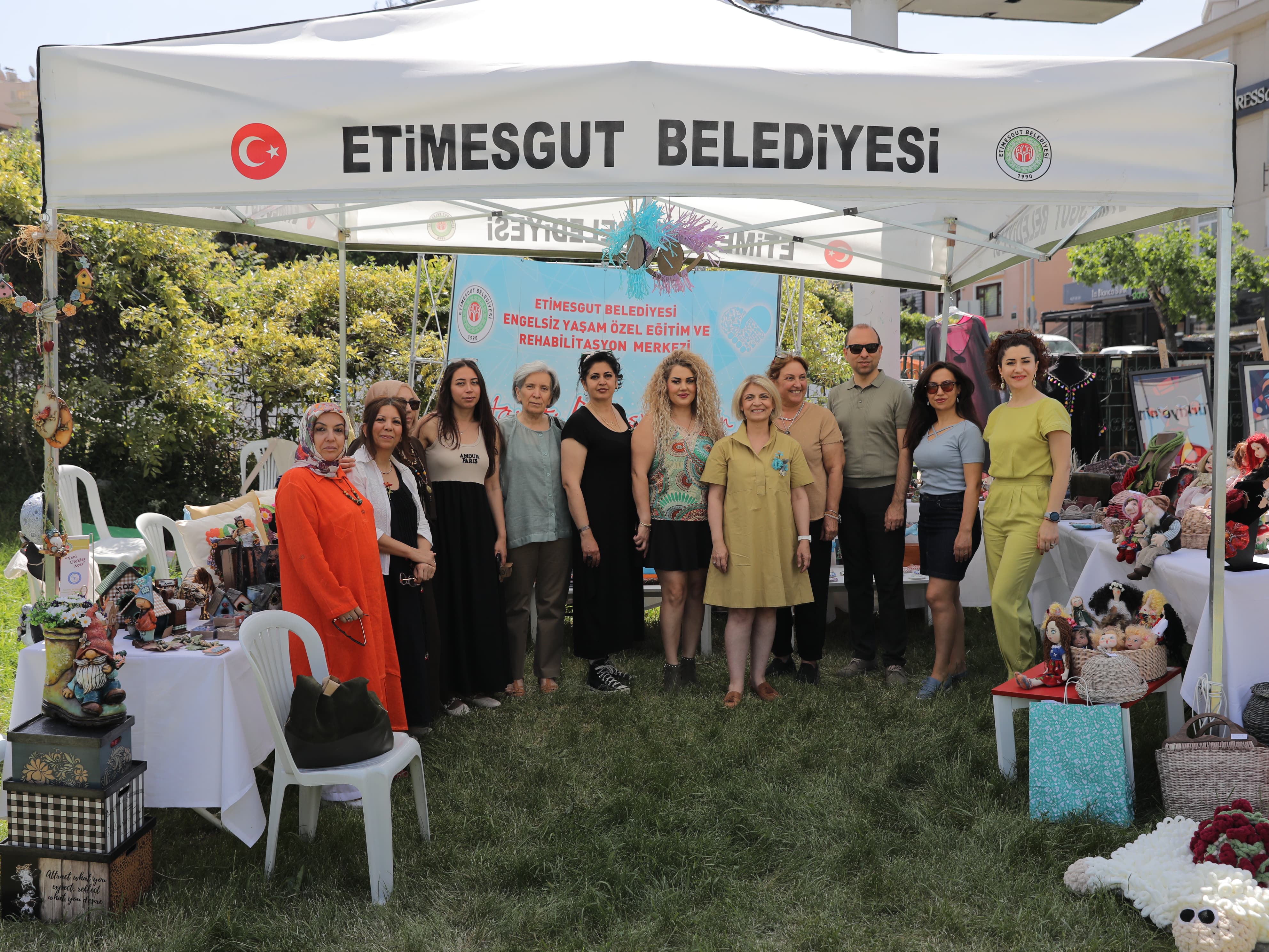 “Yaratan Kadınlar Alışveriş Şenliği” Yoğun Ilgi Gördü  (2)