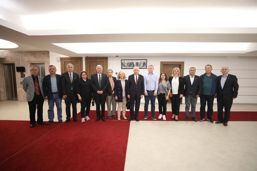 Yenimahalle Belediye Başkanı Yaşar'a Ziyaretçi Akını (2)