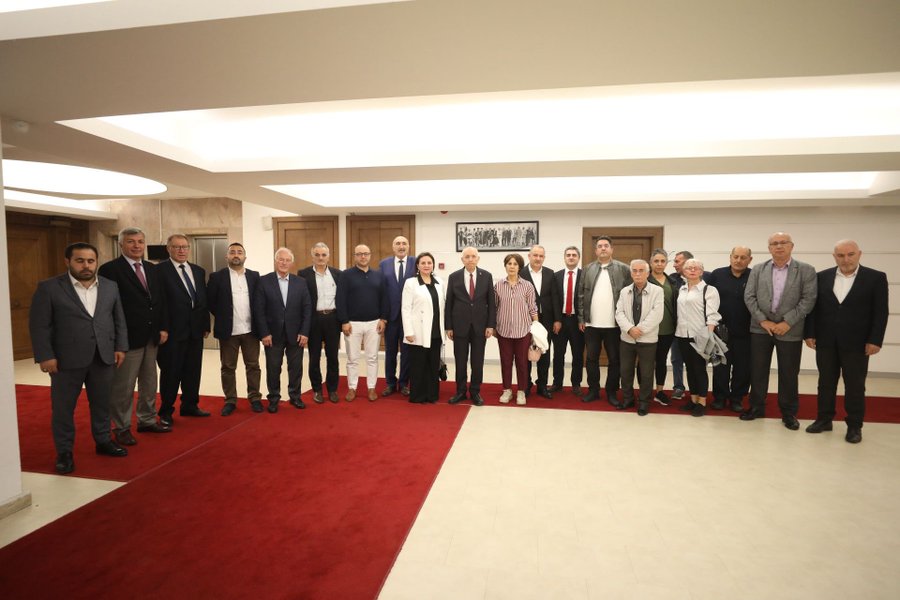 Yenimahalle Belediye Başkanı Yaşar'a Ziyaretçi Akını (3)