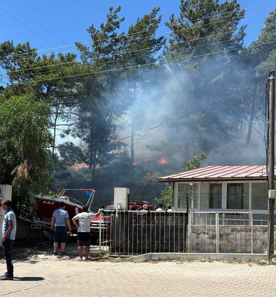 Yerleşim Yerine Yakın Ormanlık Alanında Yangın! (2)