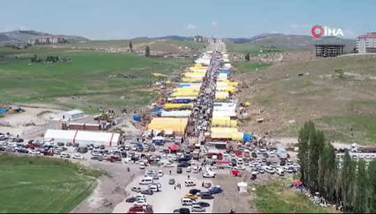 Ankara’da Kurban Kesim Alanları Doldu Taştı (2)