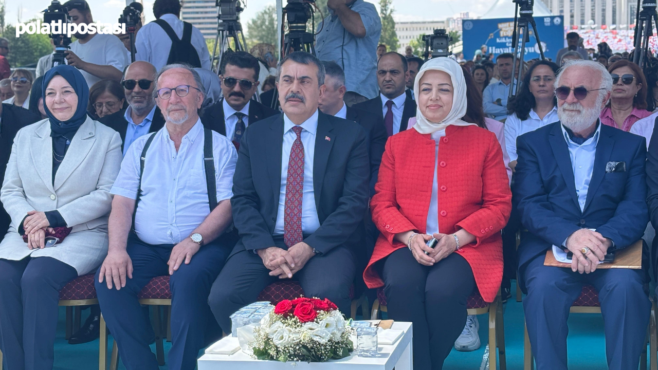 Bakan Tekin, Başkentteki Festivalin Açılışını Gerçekleştirdi