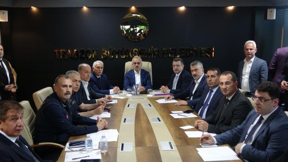 Bakan Uraloğlu, Selin Vurduğu Trabzon'da Incelemelerde Bulundu (2)