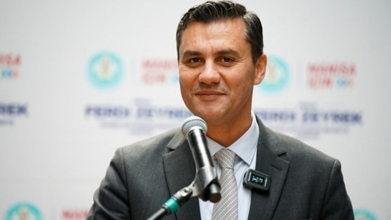 Ferdi Zeyrek-3