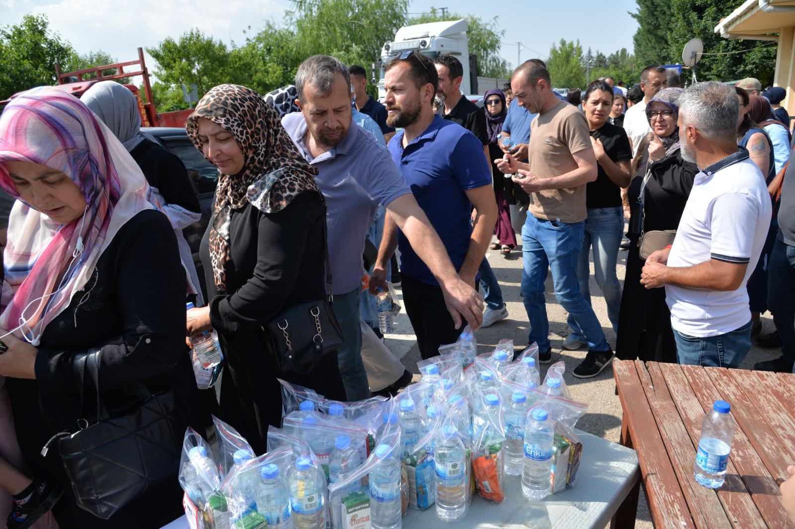 Kahramankazan’da Sınav Günü Dayanışması (3)