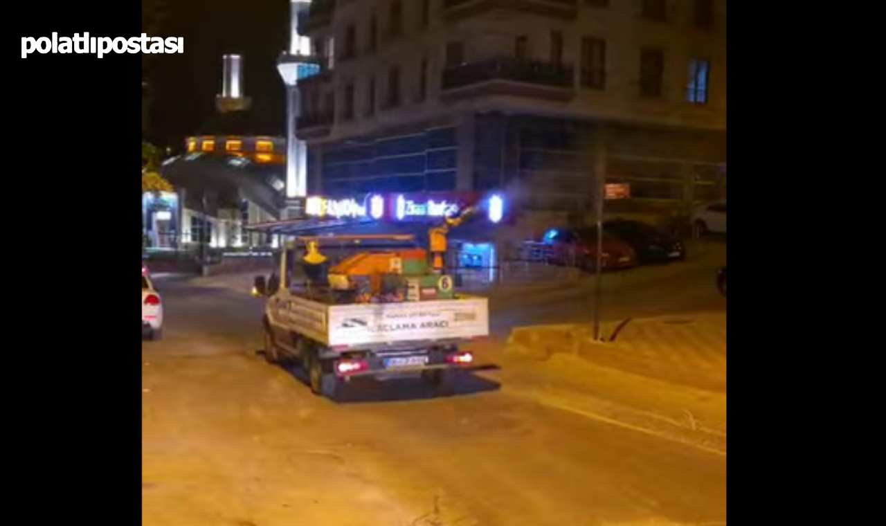 Mamak'ta Kapsamlı Haşere Ilaçlama Kartaltepe Ve Mehtap Mahalleleri Dezenfekte Edildi! (1)