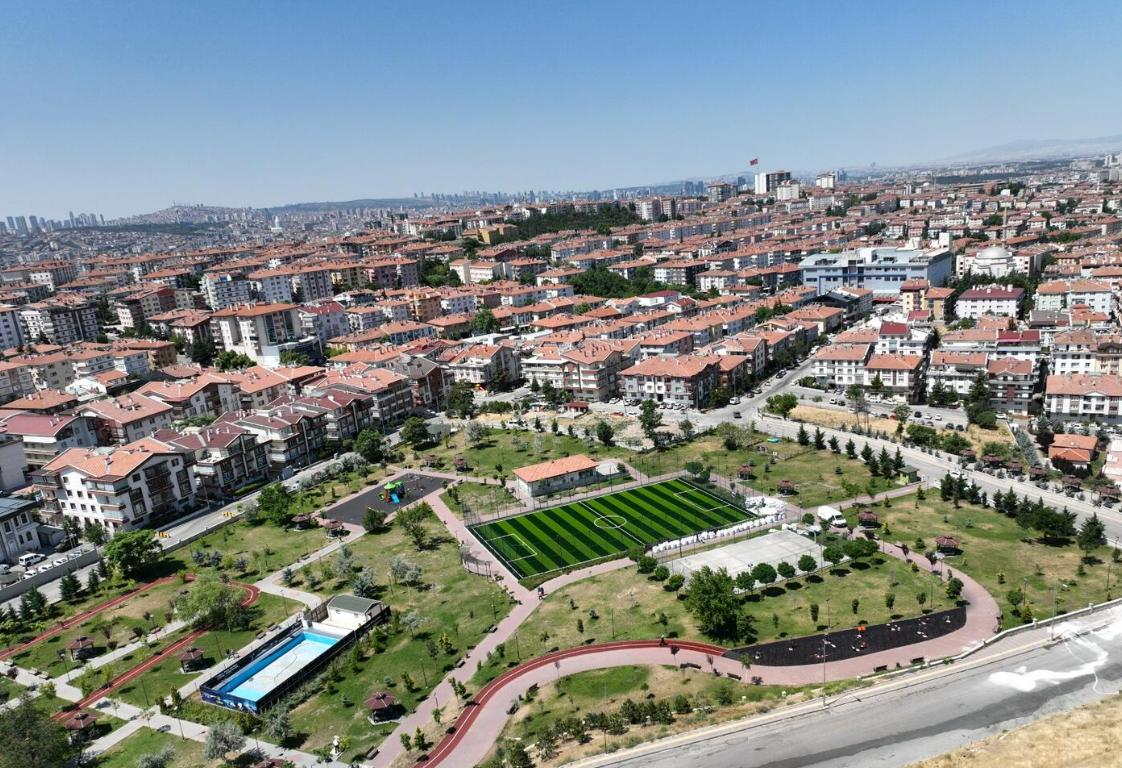 Mamak’ta Spor Tesisleri Yenileniyor  (3)