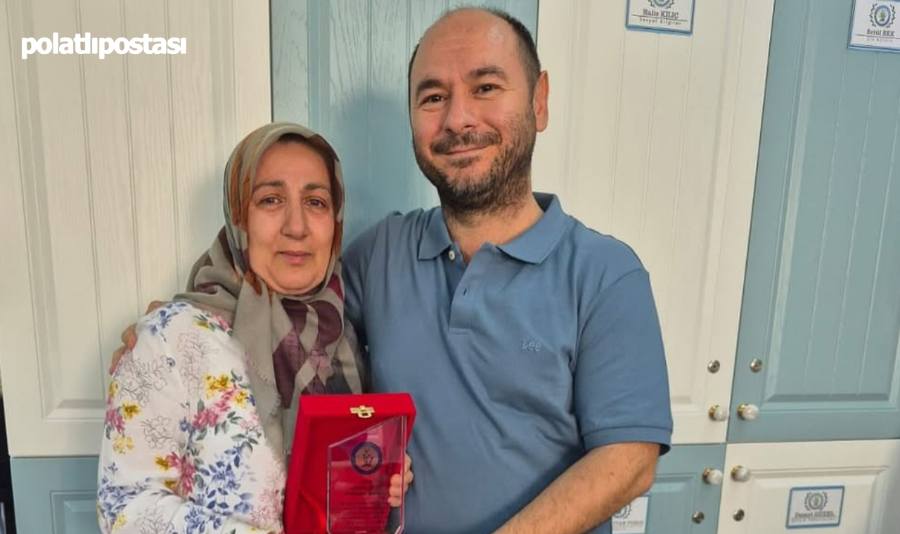 Polatlı Zafer Ortaokulu'ndan Vefa Örneği Emektar Çalışanlara Plaket! (1)