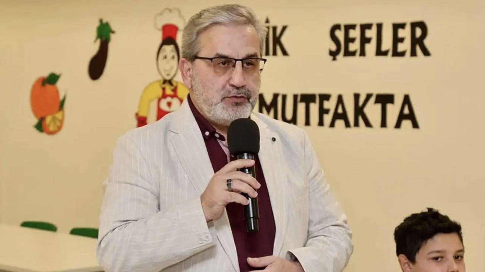 Volkan Konak’a Hakaret, Özgür Özel’e Tehdit O Müftü İstanbul’a Döndü!-1