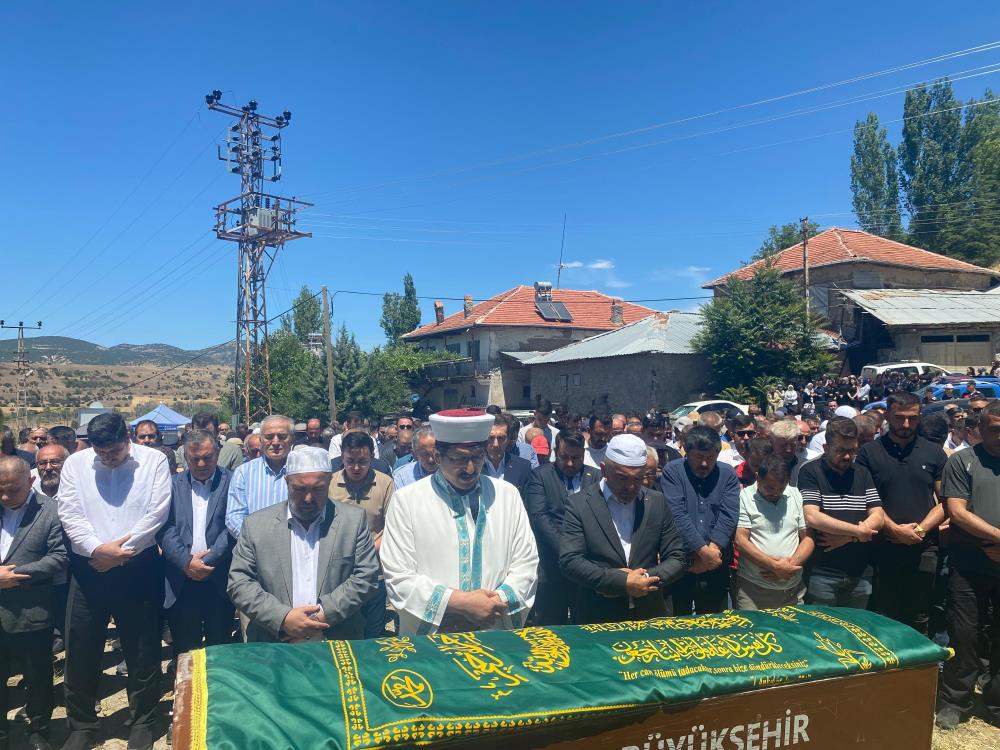 Ankaralı 15 Temmuz Şehidinin Babası, Toprağa Verildi! (2)