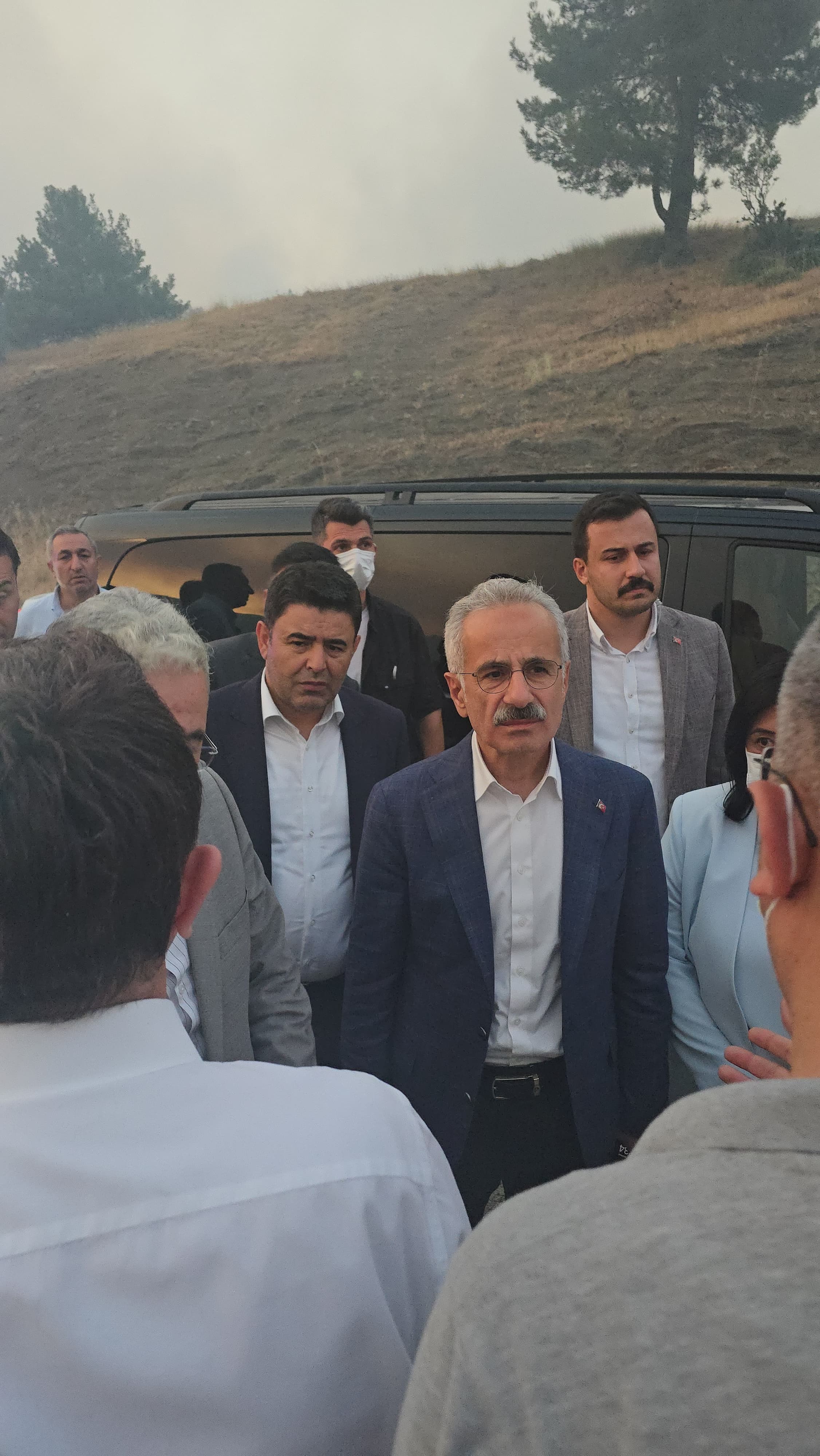 Bakan Uraloğlu, Yangın Bölgesinde Incelemelerde Bulundu  (1)