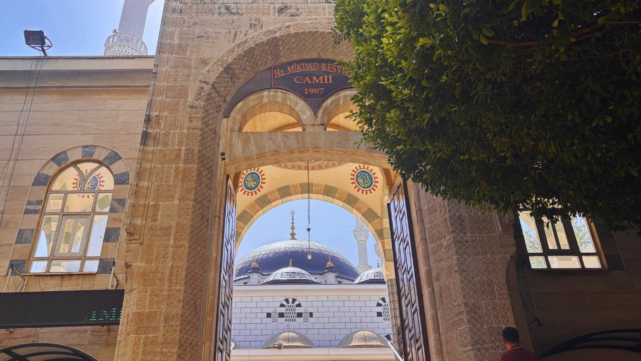 Cumhuriyet Döneminin Ikinci Büyük Camisi 6 Minareli Nadir Yapı