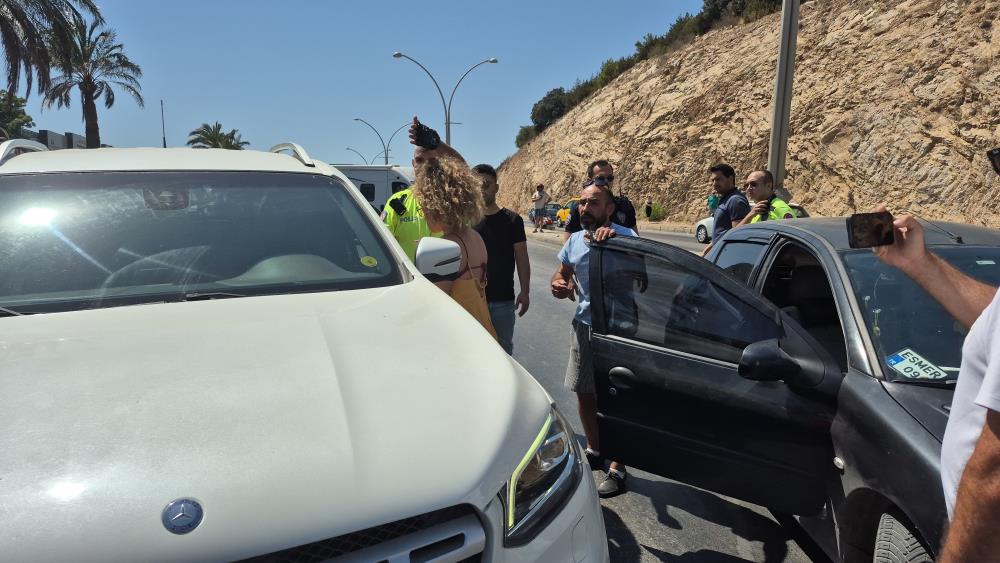 Dilan Çıtak Polis 1