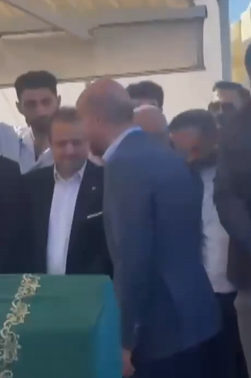 Egemen Bağış