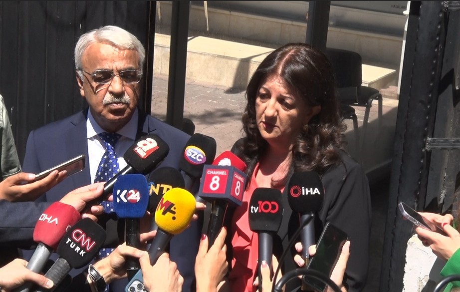 Erdoğan, Dem Parti Heyetini Kabul Etti!  (2)