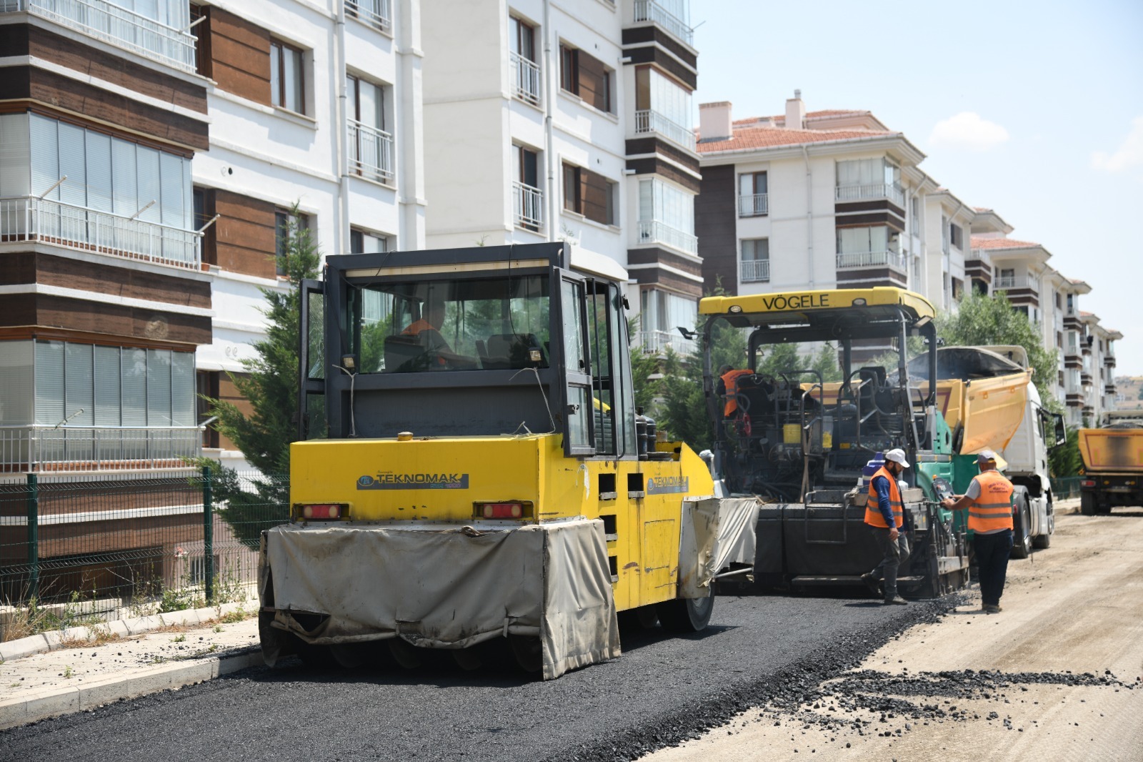 Kahramankazan Toki̇ Bölgesi Sıcak Asfaltla Buluştu (3)