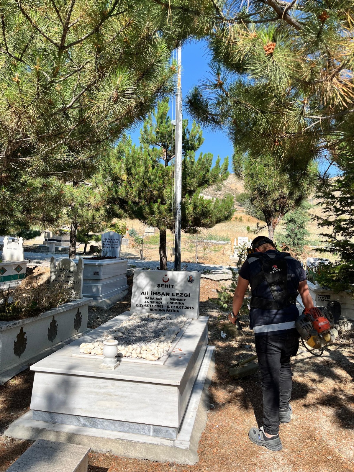 Kahramankazan'da, Şehit Mezarlarına Bakım Yapıldı (1)