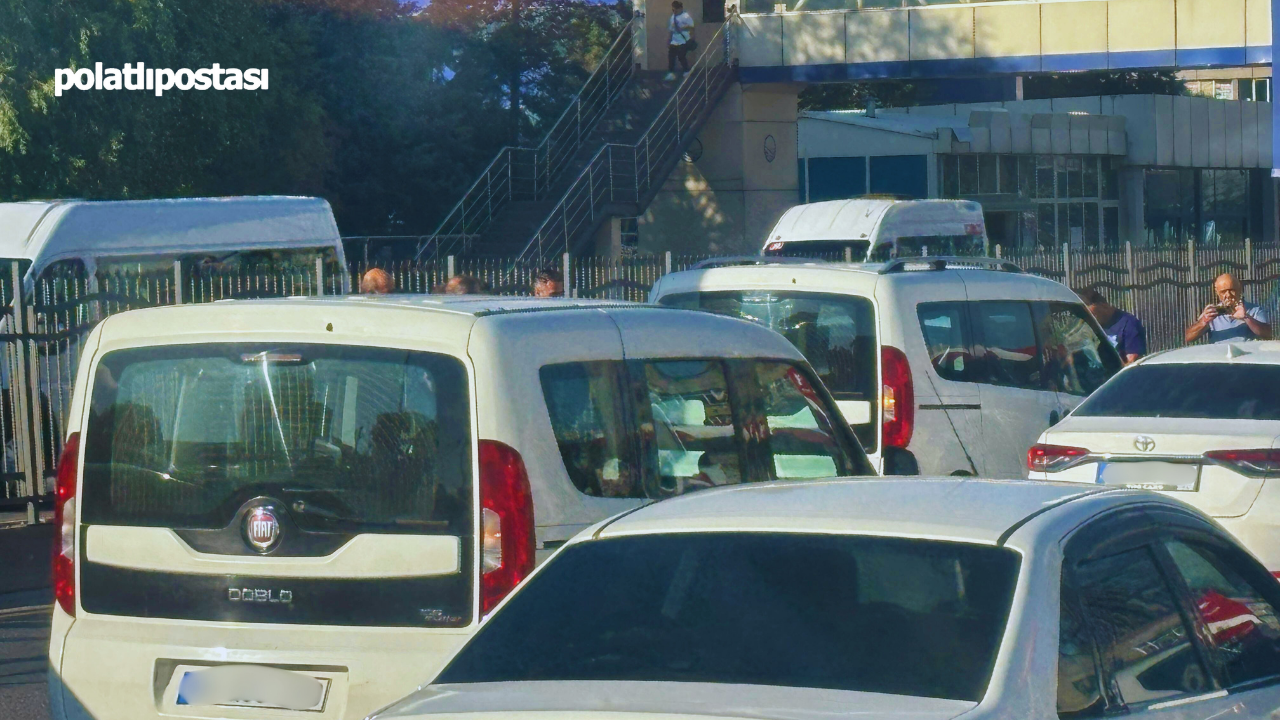 Kazım Karabekir Caddesi’nde Sabah Trafiğini Felç Eden Kaza (2)