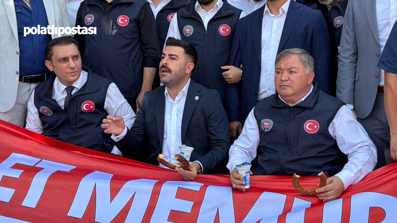Memurlar Sokağa Indi, Bakanlık Önünde Ses Yükseltti!  (3)