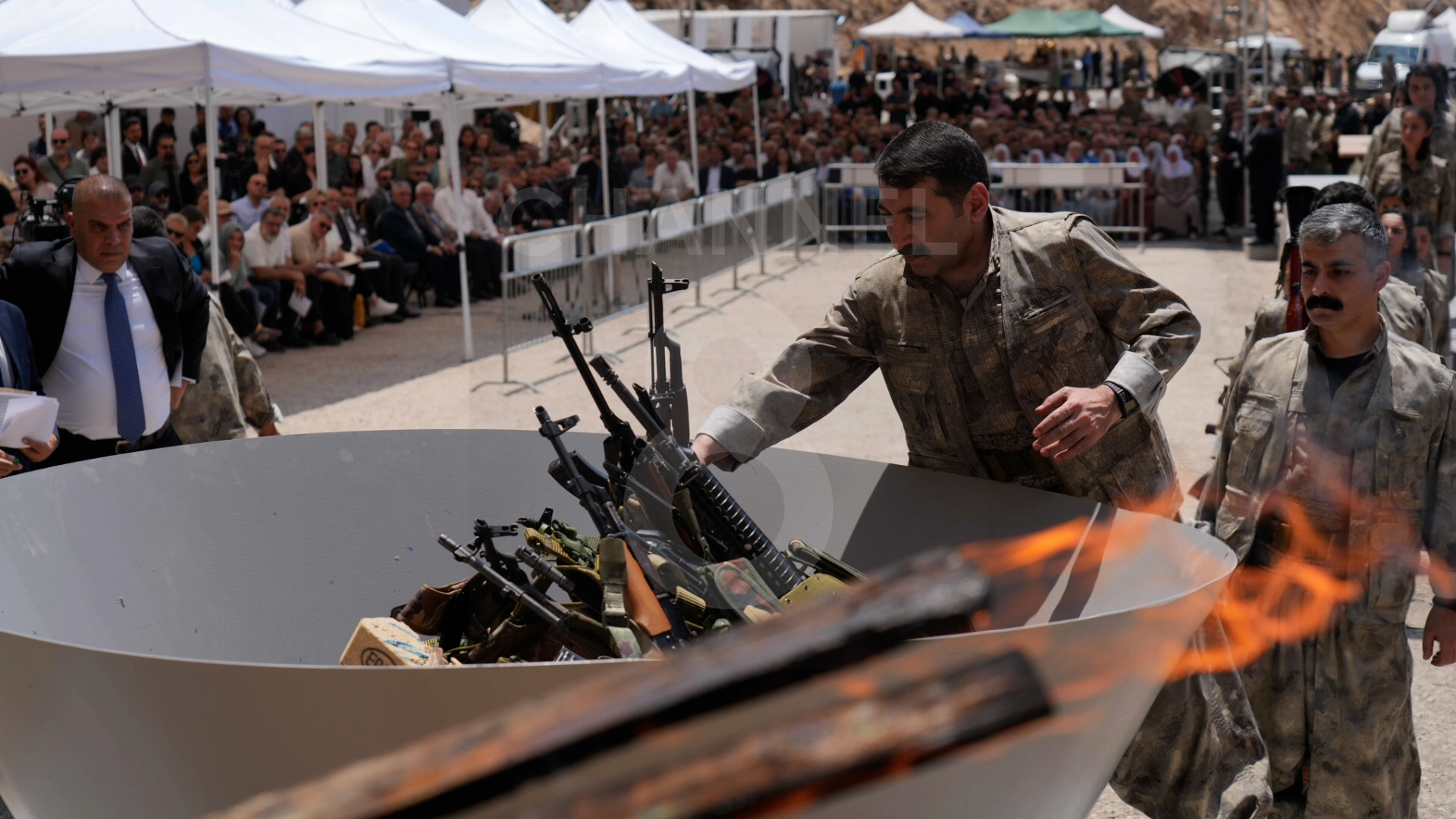 Pkk Silah Bıraktı 1